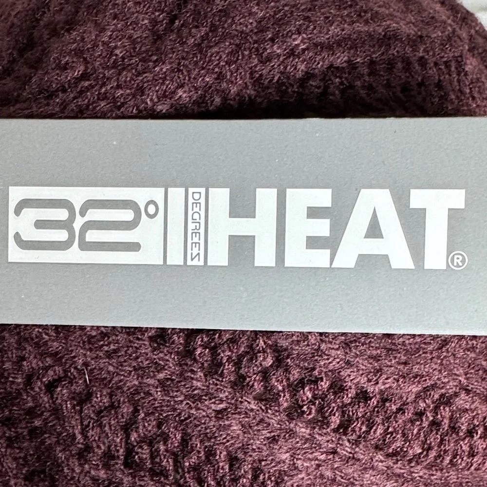 32 Degrees Burgundy Knit Beanie